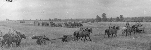 Пушки ЗИС-3 на марше" Советская 76-мм дивизионная пушка ЗиС-3 обр. 1942 года   на марше-конная  тяга. (1942, 1943, 1944, 1945 гг.)