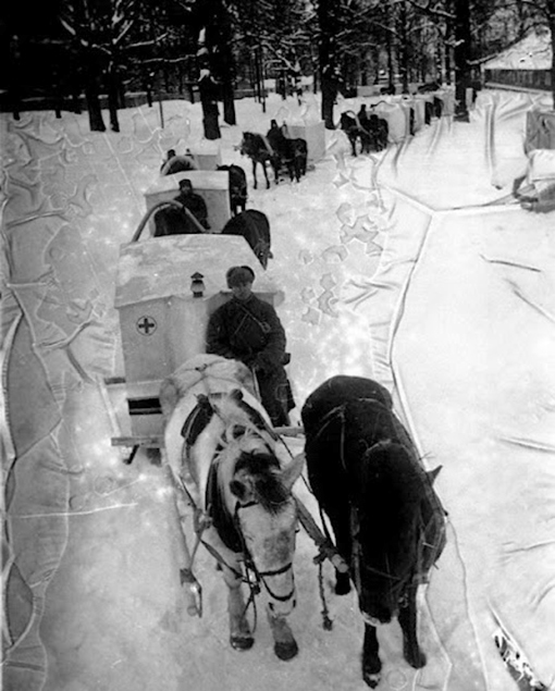 Лазарет, медсомбаты  на конной тяге.
